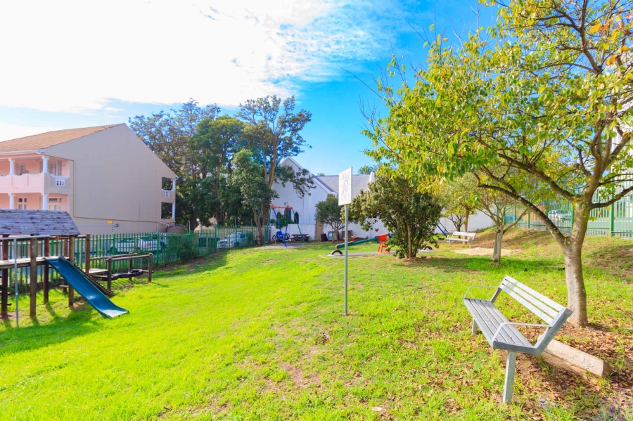 To Let 2 Bedroom Property for Rent in Sea Point Western Cape